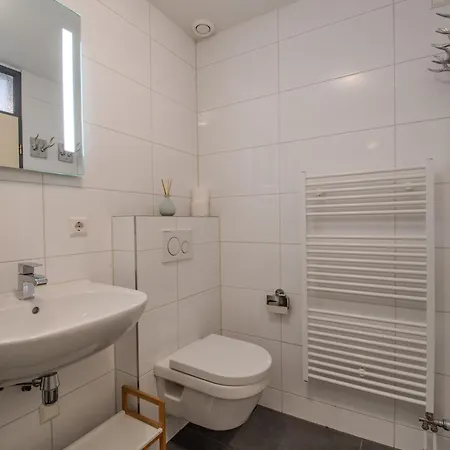 Perfect Holiday, Moment At Sea Egmond aan Zee