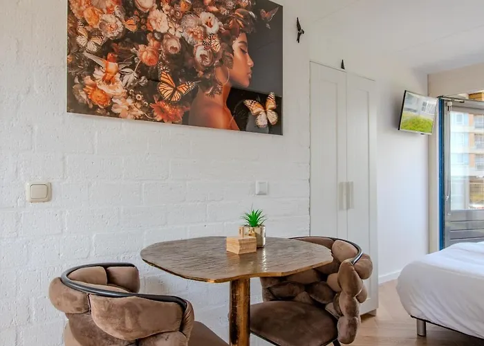 Perfect Holiday, Moment At Sea * Egmond aan Zee